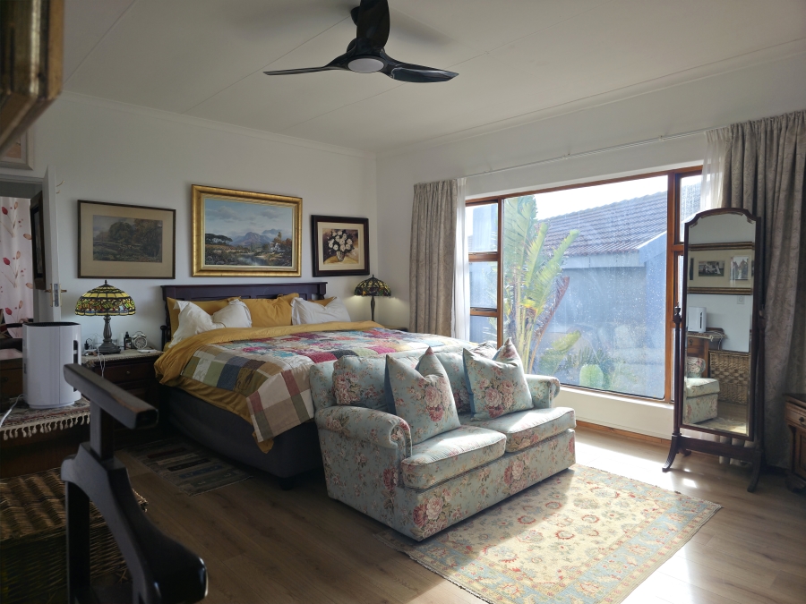 3 Bedroom Property for Sale in Wavecrest Eastern Cape